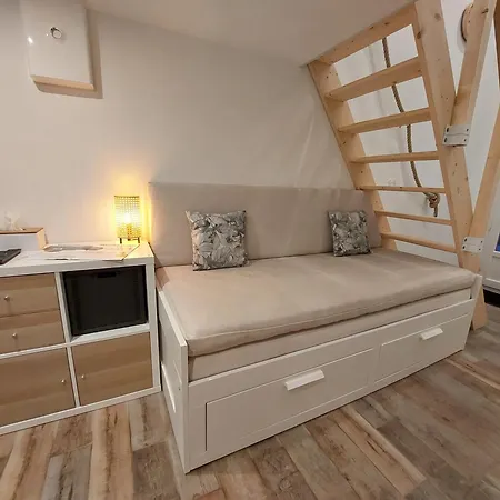 Le De L'ayguade - A 100 M アパート *