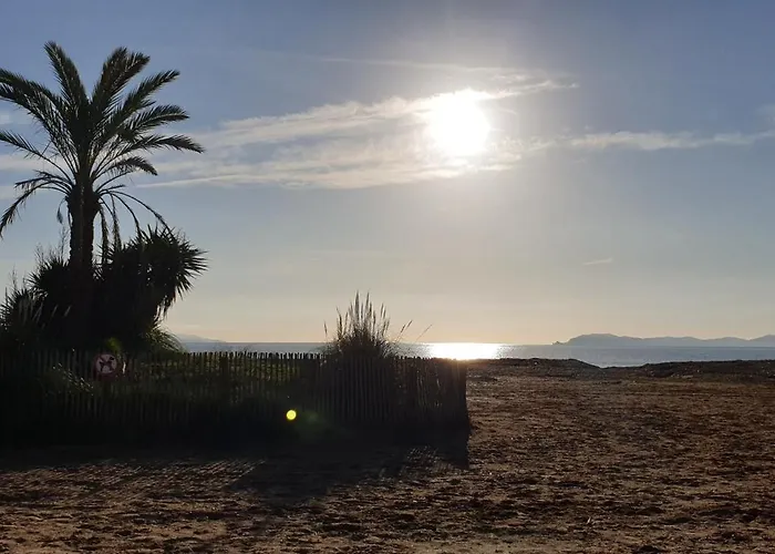 Le De L'ayguade - A 100 M * Hyères