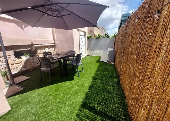 Le De L'ayguade - A 100 M Hyeres